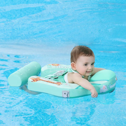 Bébé nageant en sécurité avec la bouée Mambobaby™ Animal